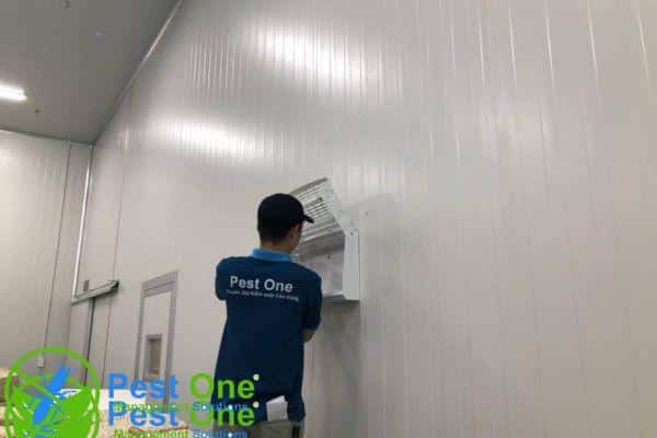 Pest One là đơn vị cung cấp đèn côn trùng chính hãng giá tốt, bảo hành đầy đủ